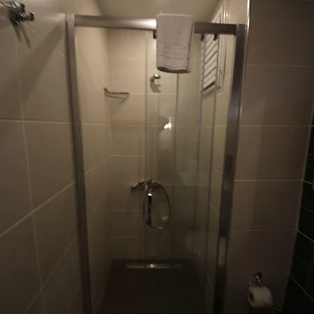 Spilos 호텔 *